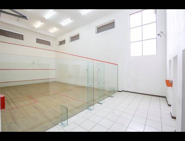2 BEDROOM APARTMENT FOR SALE IN SUNNINGHILL
